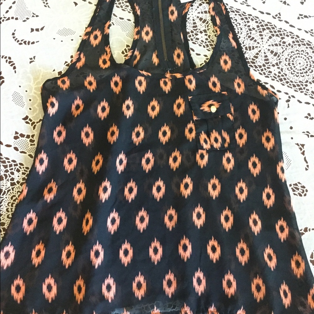 Shirt - Picture 3 of 8